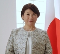 岡井 朝子大使